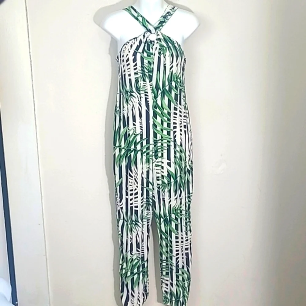 Zara Trafaluc Romper Jumper capri length halter top sleeveless palm leaf print